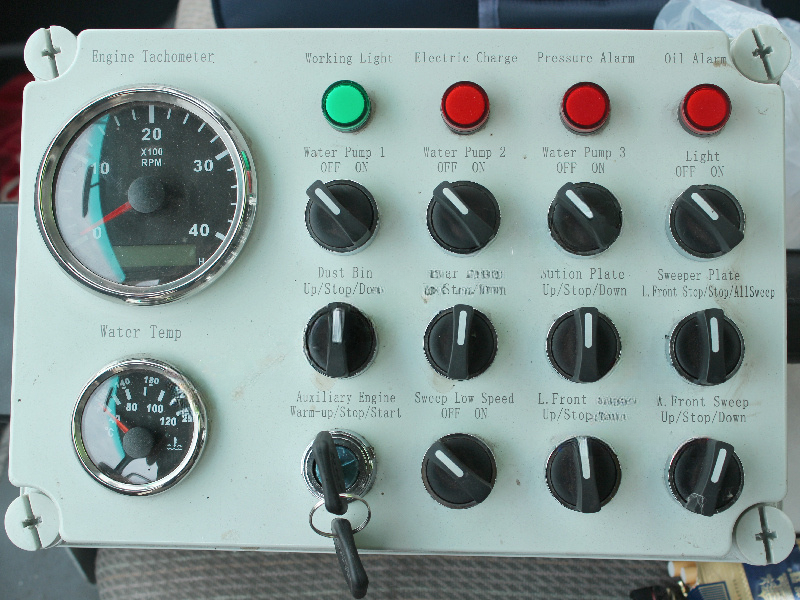 ISUZU NKR street vacuum sweeper