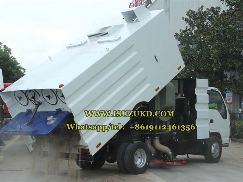 Isuzu merchnical sweeper truck