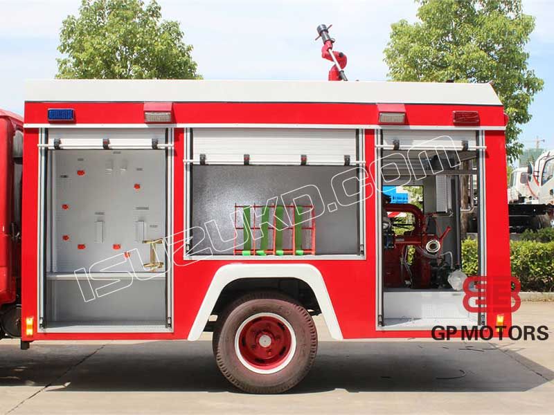 ISUZU 100P water tender 3000L ISUZU 100P water tender 3000L