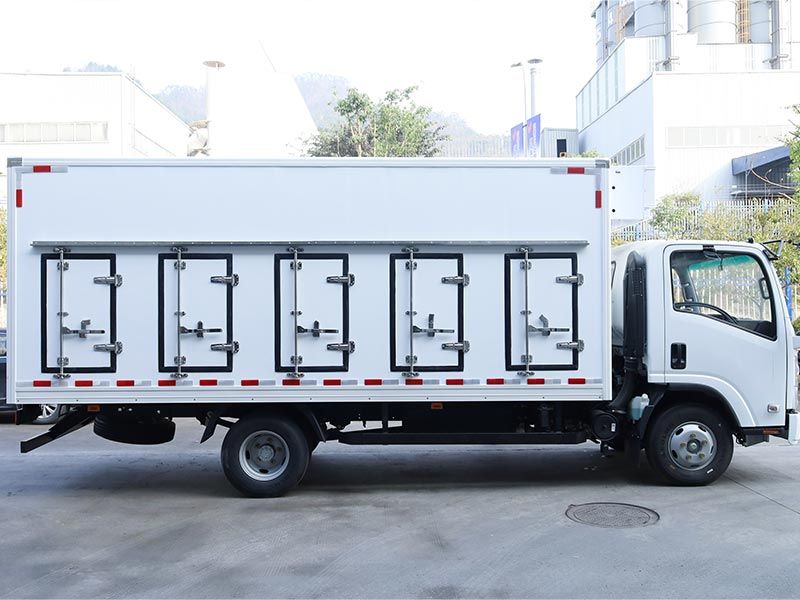 Isuzu KV100 Ice Cream Refrigerated Truck: A Reliable Brand with Robust Performance to Keep Treats Fresh On the Move