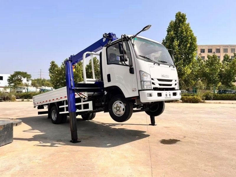 Isuzu KV100 Straight-Boom Crane Truck: A High-Efficiency Hoisting Solution for Logistics and Construction