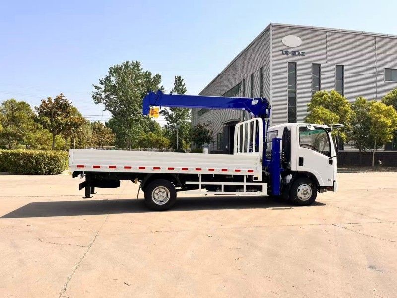 Isuzu KV100 Straight-Boom Crane Truck: A High-Efficiency Hoisting Solution for Logistics and Construction
