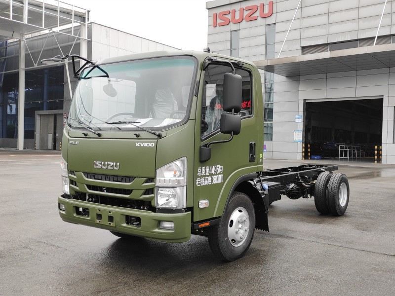 Isuzu KV100 Light Commercial Truck – Meeting Euro 6 Standards, Boasting a 4.5-Ton Payload, and Fuel-Efficient for Urban Logistics Operations