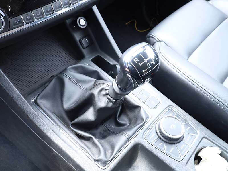 Qingling Isuzu TAGA H: A Robust Diesel Pickup – Blending Workhorse Power with Adventure-Ready Styling
