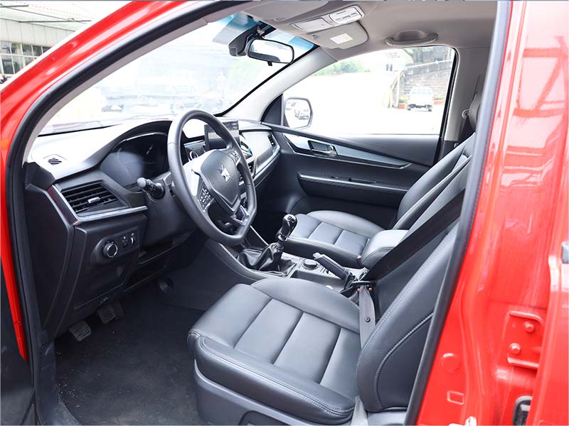 Qingling Isuzu TAGA H: A Robust Diesel Pickup – Blending Workhorse Power with Adventure-Ready Styling