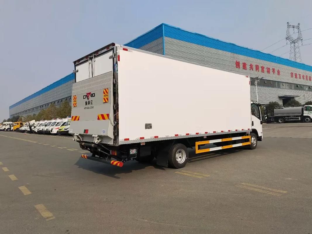 QINGLING ISUZU ELF 5Ton Mini Truck Refrigerated Trucks 4x2 Refrigerator Truck for Meat and Fish Transport