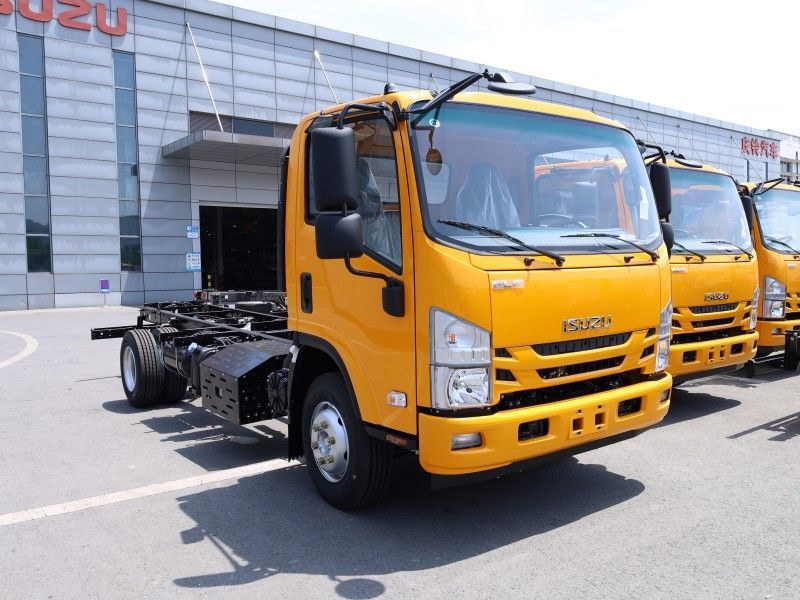 ISUZU NPR 700P Commercial Vehicle Chassis Truck Diesel Fuel 4x2 Drive Wheel Left Steering