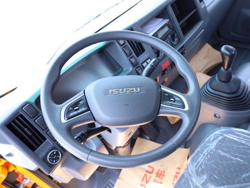 ISUZU NPR 700P Commercial Vehicle Chassis Truck Diesel Fuel 4x2 Drive Wheel Left Steering