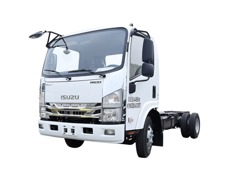 Isuzu M100 Light Truck – Boasting a Compact Build and Efficient Operation, Ideal for Urban Deliveries and Small Business Logistics