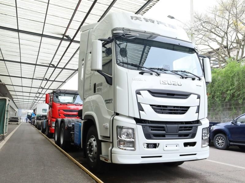 ISUZU VC66 GIGA automatic transmission tractor head