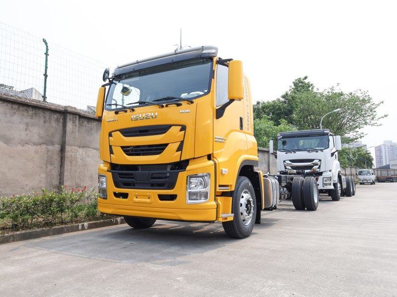 Isuzu Heavy duty Truck GIGA VC66 4X2 chassis 350hp-520hp