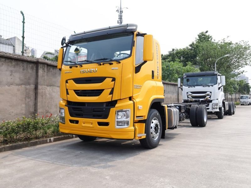 Isuzu Heavy duty Truck GIGA VC66 4X2 chassis 350hp-520hp