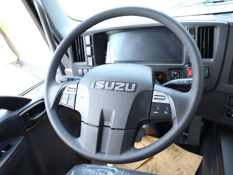 Isuzu Heavy duty Truck GIGA VC66 4X2 chassis 350hp-520hp
