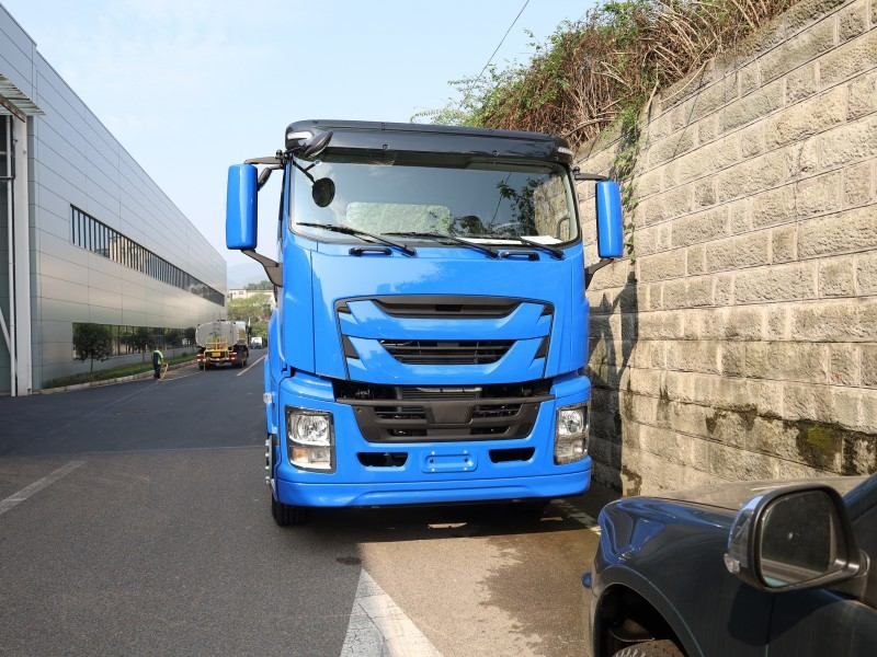 ISUZU Heavy Truck GIGA VC66 4X2 chassis 350hp-520hp