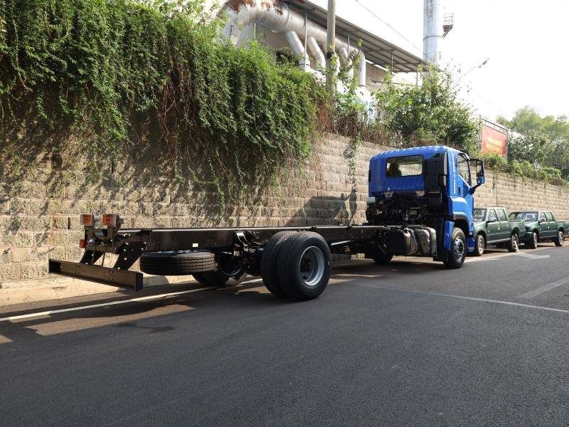 ISUZU Heavy Truck GIGA VC66 4X2 chassis 350hp-520hp