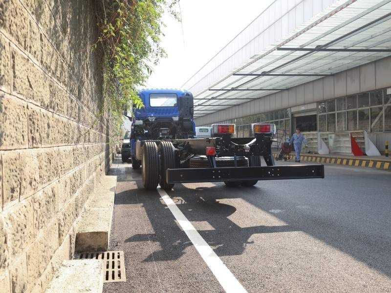 ISUZU Heavy Truck GIGA VC66 4X2 chassis 350hp-520hp