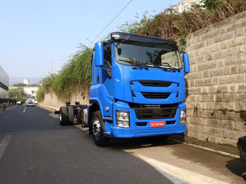 ISUZU Heavy Truck GIGA VC66 4X2 chassis 350hp-520hp