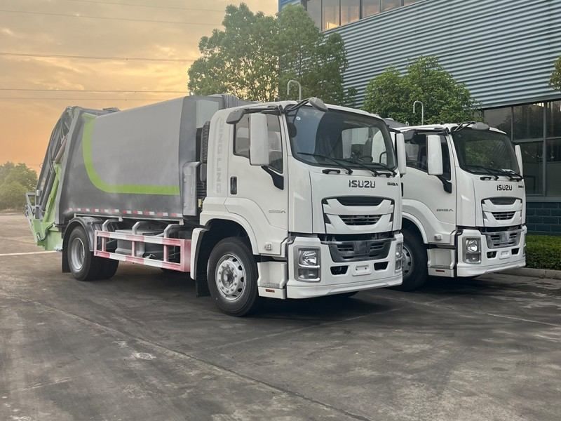 ISUZU Heavy Truck Vc66 Giga Compressed Garbage Truck