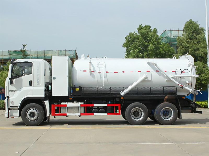 Qingling ISUZU GIGA Heavy tank Truck 20m³