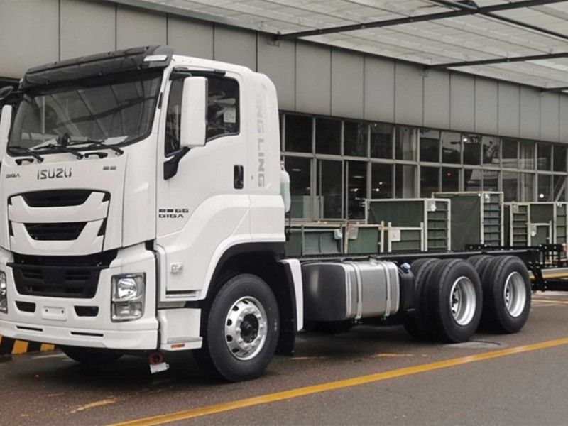 China Qingling Isuzu FVZ Heavy Truck chassis 20T payload