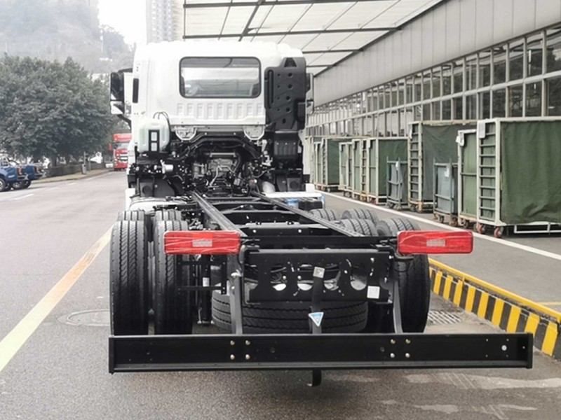 China Qingling Isuzu FVZ Heavy Truck chassis 20T payload