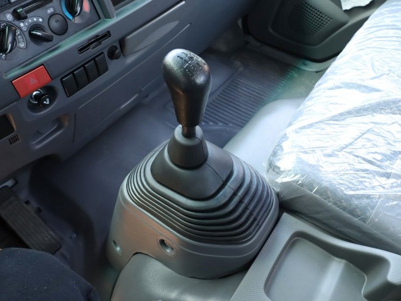 China Qingling Isuzu NPR Cargo Truck 7T payload 205HP 189hp