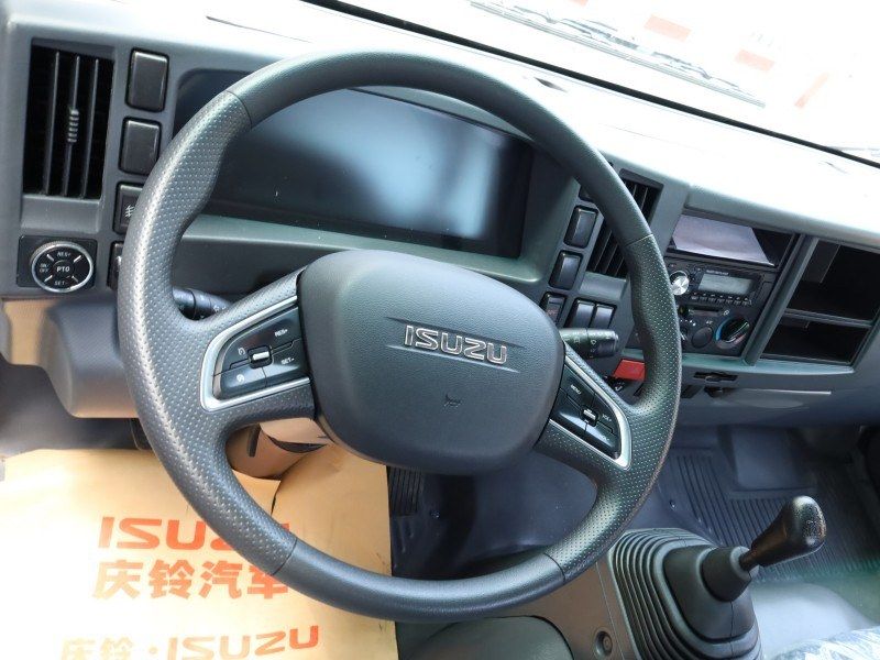 China Qingling Isuzu NPR Cargo Truck 7T payload 205HP 189hp