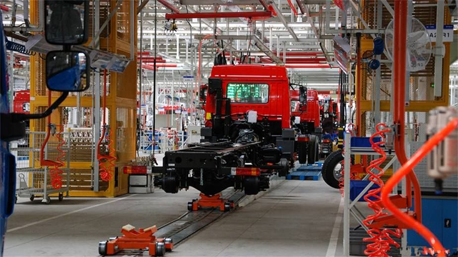 Heavy truck production line  Heavy truck assembly line