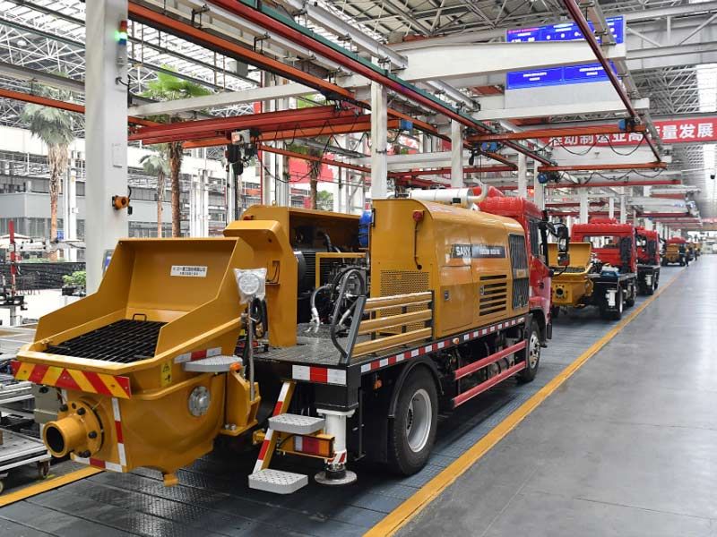 Engineering vehicle assembly line - construction machinery assembly line