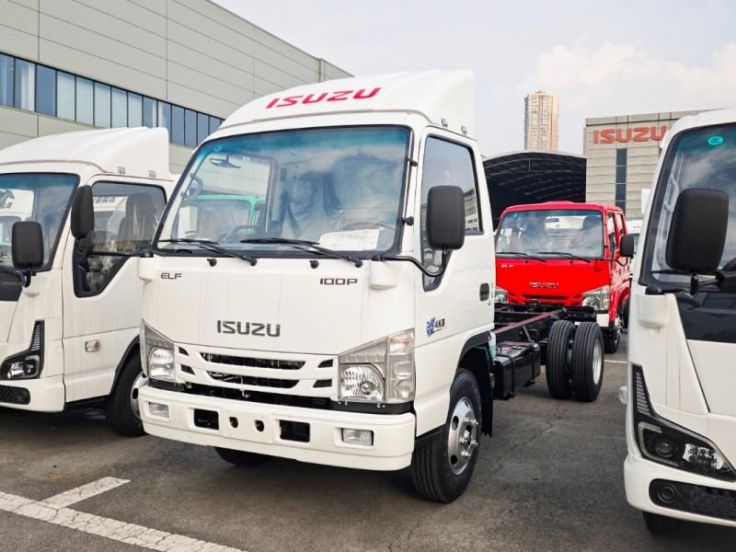High-Quality Isuzu 100p 130HP 3.6m One Row Truck Chassis