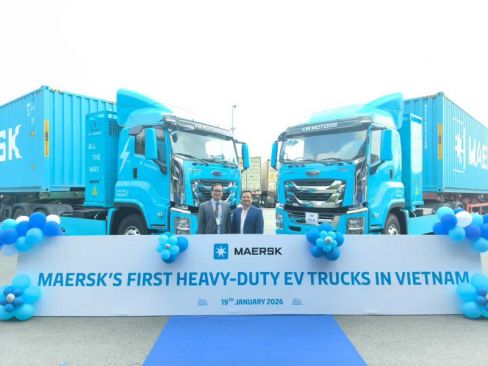 A powerful collaboration: High standards and Qingling join forces to support Maersk's zero-carbon demonstration project in Vietnam with electric heavy trucks.