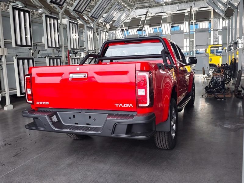 LHD Japan Taga H Diesel 3.0t 4WD/4X4 Mt/Manual off-Road Double Cabin Pickup Truck