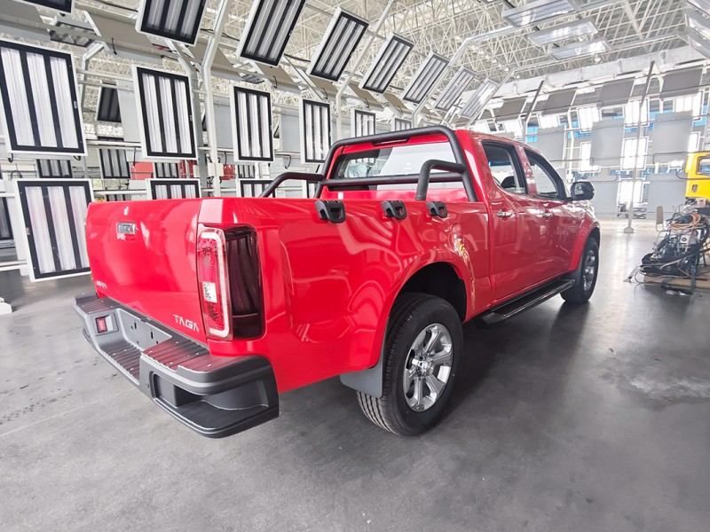 LHD Japan Taga H Diesel 3.0t 4WD/4X4 Mt/Manual off-Road Double Cabin Pickup Truck