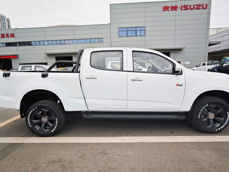 Cheap Pickup ISUZU Pickup Truck New China Automatic Manual T28 Pickup 4X4 Diesel