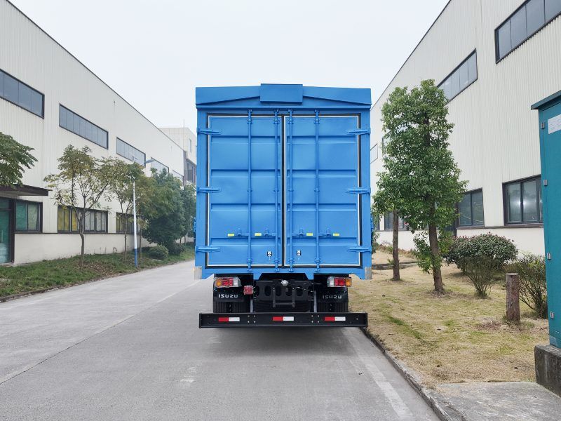 Wing Van Truck ISUZU GIGA