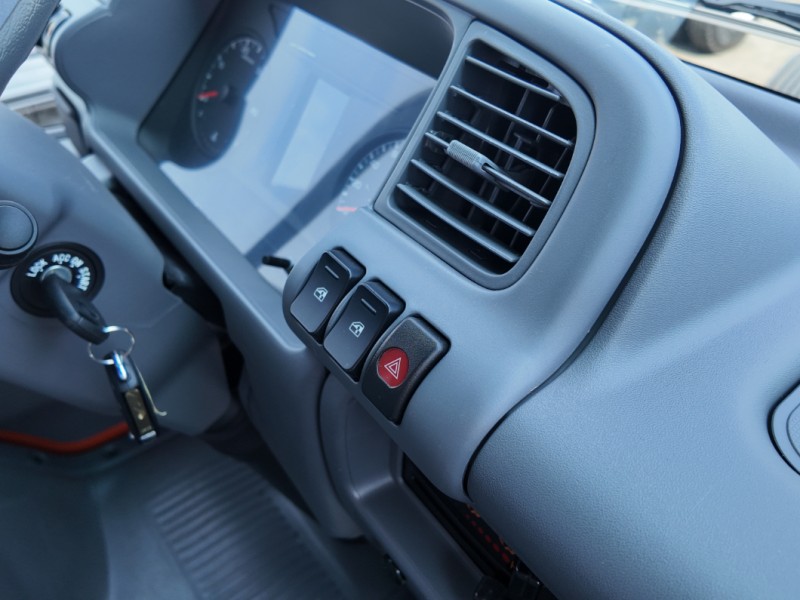 Hot Sale Euro 6 Diesel Isuzu NHR 100P 4x2 Single Cab Chassis Truck