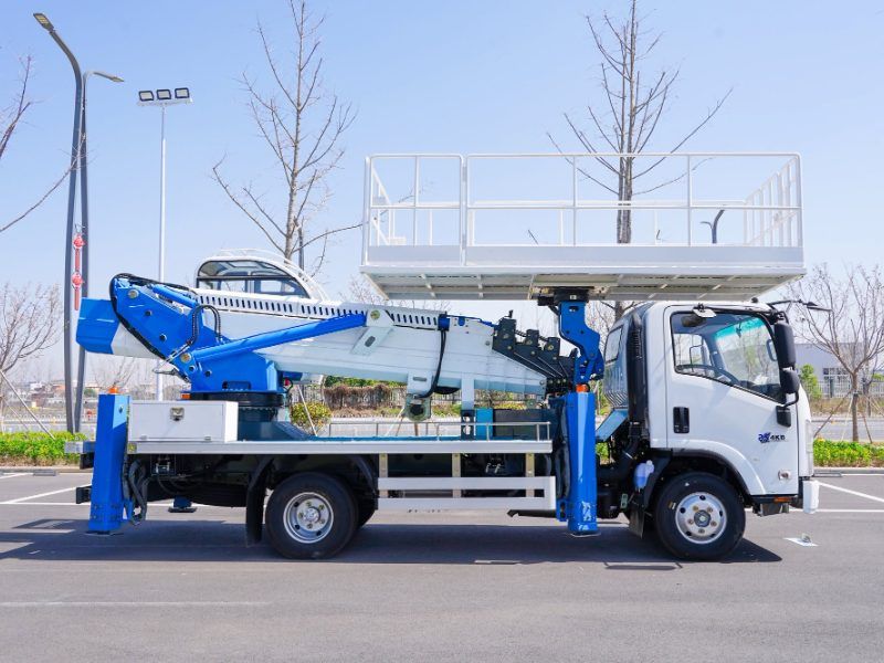 Isuzu 23‑Meter, 5‑Section Boom Large Aerial Work Platform