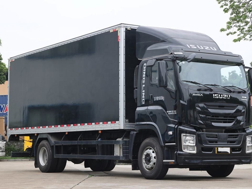 Qingling GIGA box van trucks